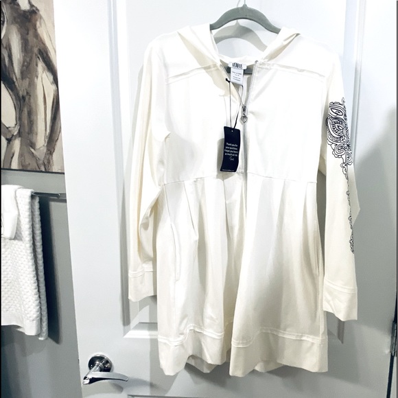 Monroe & Maine Tattoo Graphic Sleeve Hoodie NWT - Picture 2 of 3